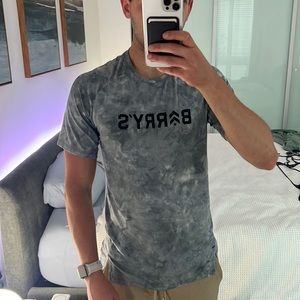 Barry’s x Lululemon Athletic Shirt